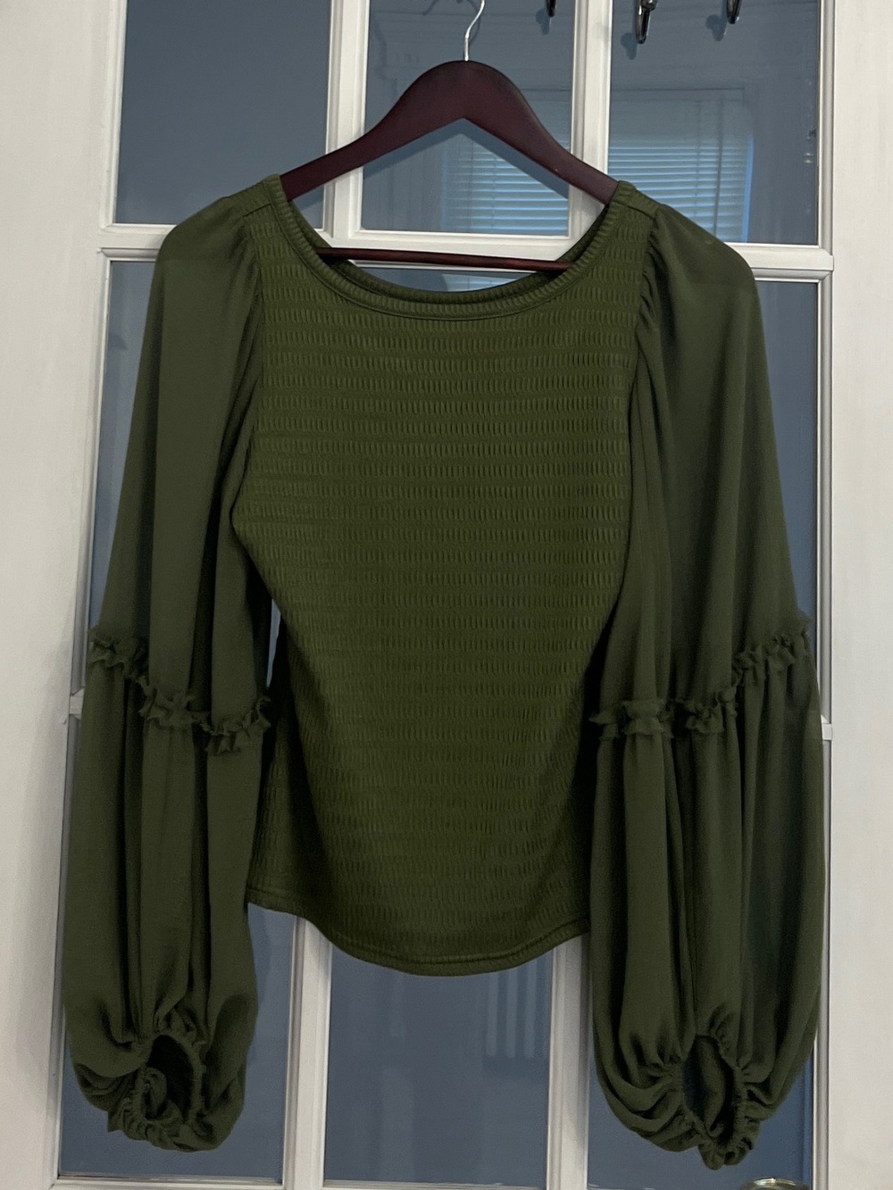 ANTHROPOLOGIE Women’s Olive Green Balloon Sleeve Smocked Top Size S